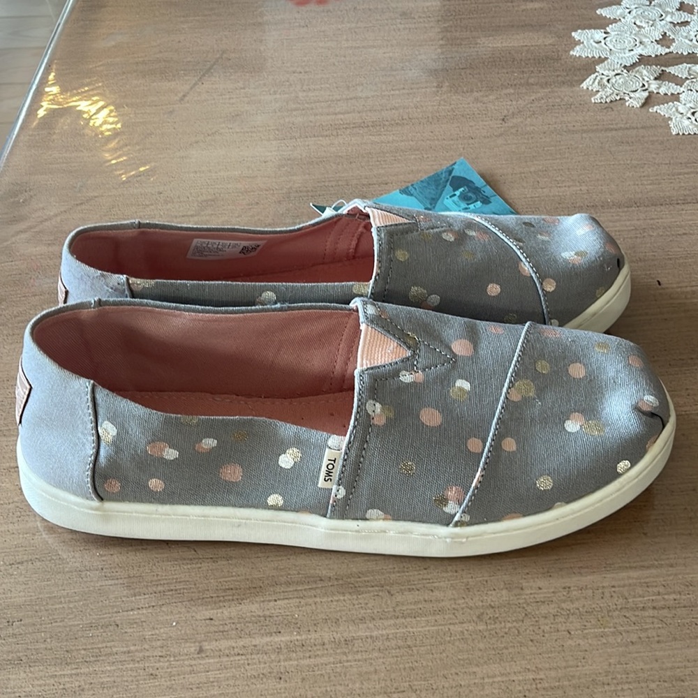 Toms Gray and Pink Polka Dot Sneakers